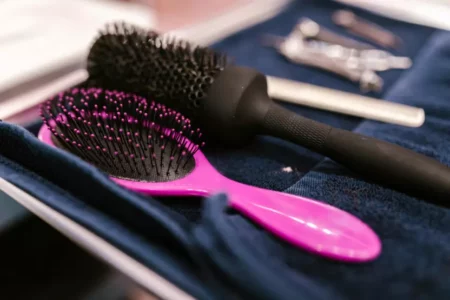 How to Clean Your Hairbrush Properly to Prevent Breakage?
