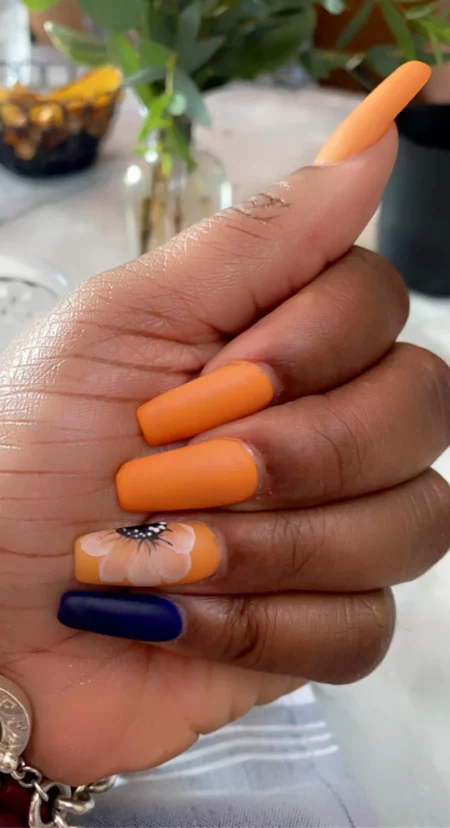 Matte vs. Glossy: Which Nail Finish Lasts Longer at the Beach?