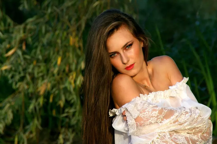 sunlight reflecting off white fabric sunlight reflecting off white fabric